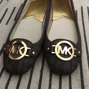 Brown shoes Michael kors size 6
